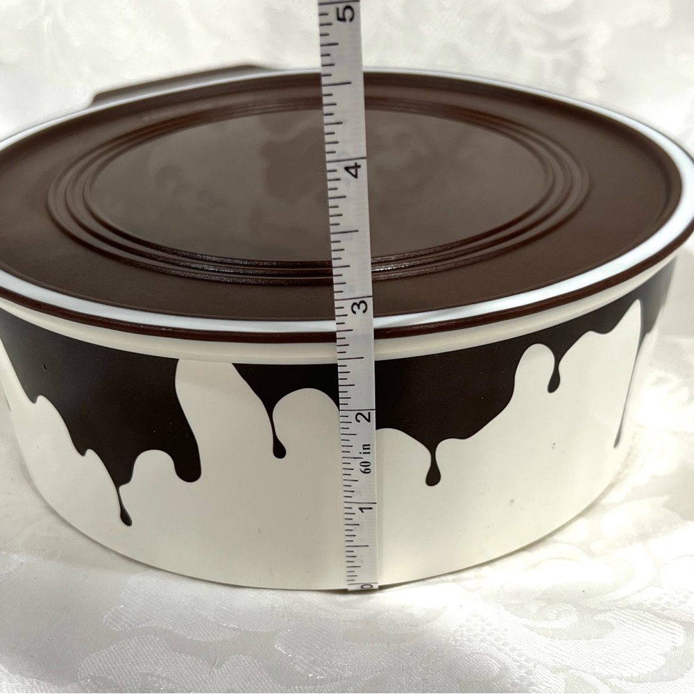 NWOT Vintage Tupperware Belgian Cookie Canister - Picture 6 of 6